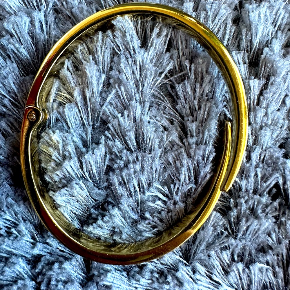 Bracelet color gold